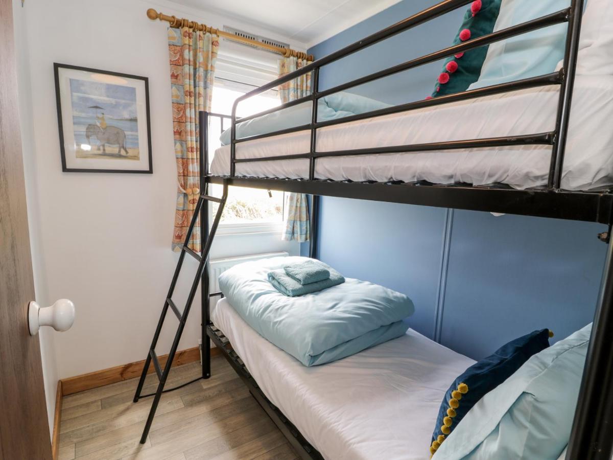Porthwen Lodge Amlwch Экстерьер фото